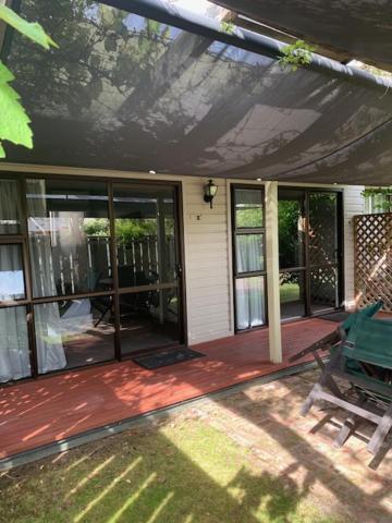 Twizel Central Studio Accommodation Экстерьер фото