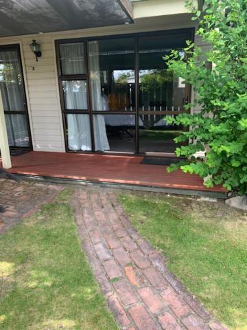 Twizel Central Studio Accommodation Экстерьер фото