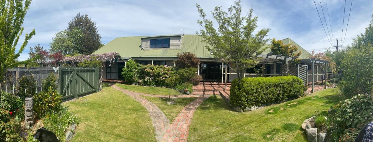 Twizel Central Studio Accommodation Экстерьер фото