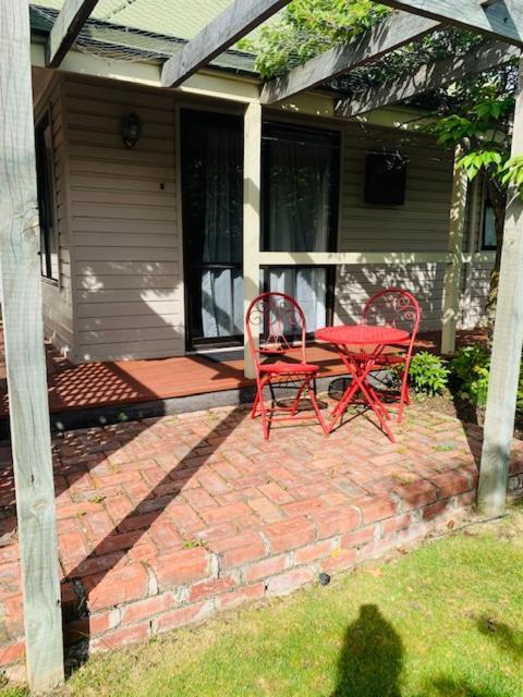 Twizel Central Studio Accommodation Экстерьер фото