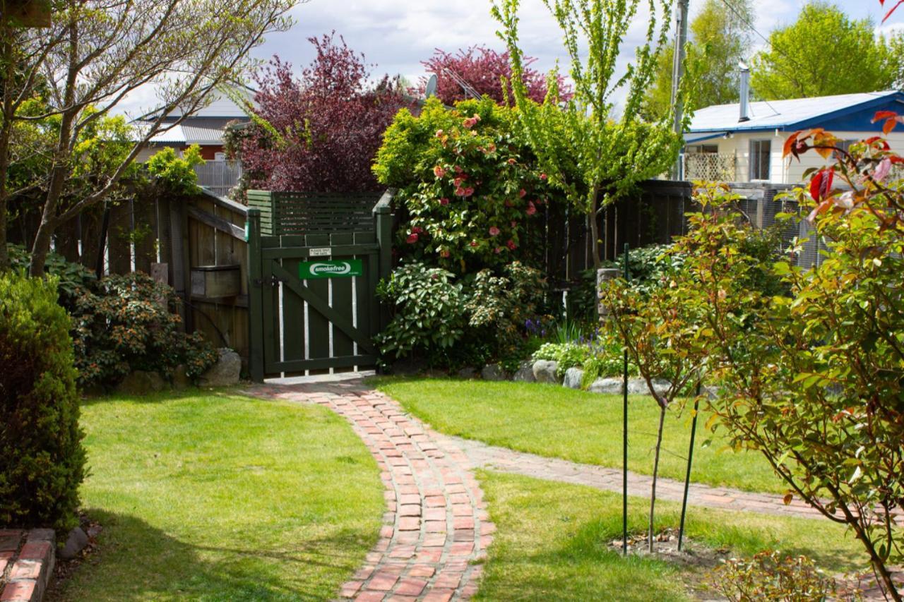 Twizel Central Studio Accommodation Экстерьер фото